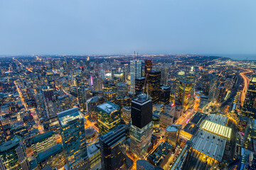 Fototapeta na wymiar city skyline of Toronto by day