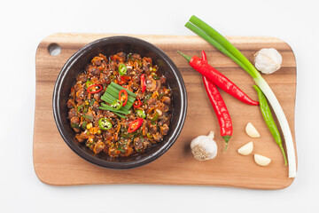 Vegetables mixed with cockles can also be used by lightly blanching them in boiling water.