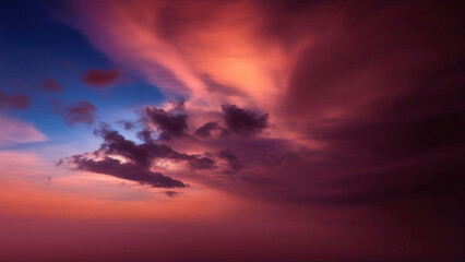 Obraz premium Beautiful sunset sky and dramatic sky