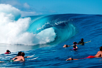 Classic surf at Teahupoo, Tahiti