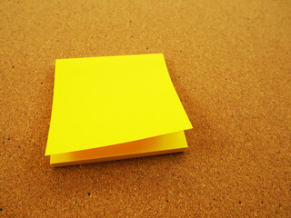 Note pad on cork board