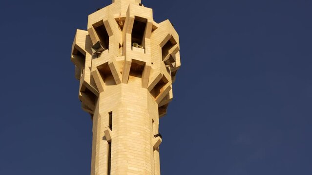 The King Abdullah I Mosque in Amman, Jordan with clear sky - 4k jordan Jan 2023