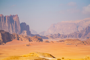 Fototapeta na wymiar desert view in wadi rum, jordan