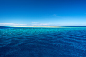 Fototapeta na wymiar Maldives, Indian ocean, Laamu Atoll, Hadhdhnmathee Atoll, desert island of Munnafushi