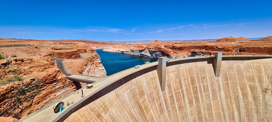 Hoover Dam on a sunny day in may, Nevada Amerika