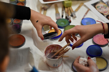 PINTURAS PARA PINTACARAS