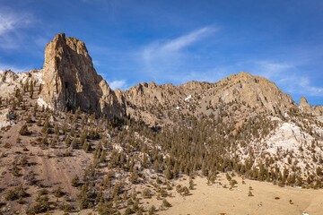 Fototapeta premium Sunlight Canyon Mountain in autumn, Wyoming 