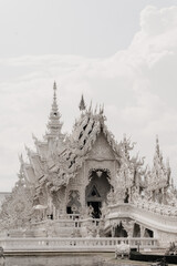 Wat Rong Jhun White Temple