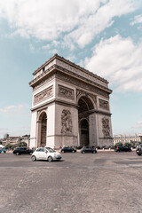 Fototapeta na wymiar Trumphal arch in the Paris