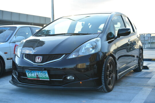Honda jazz at zoom meet car meet in San Juan, Philippines