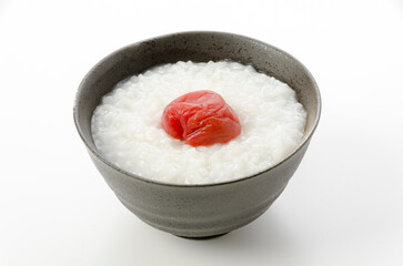 お粥と梅干し