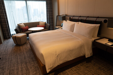 東京の高級ホテルの客室