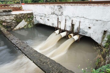 Water Confluence Pipelines