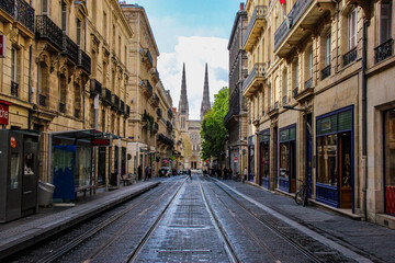 City view of Bordeaux and the Cathedral of Saint Andrews - obrazy, fototapety, plakaty