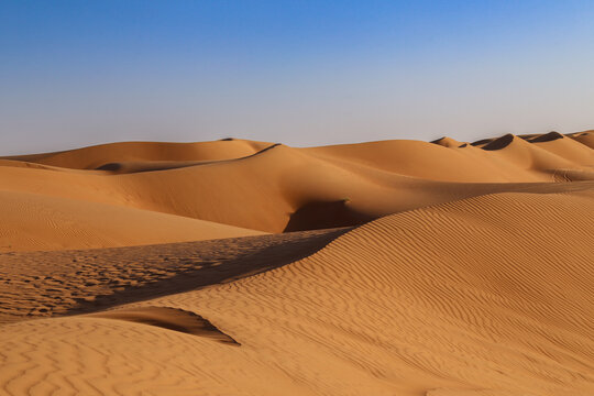The Wahiba Sands of Oman. © Grantat