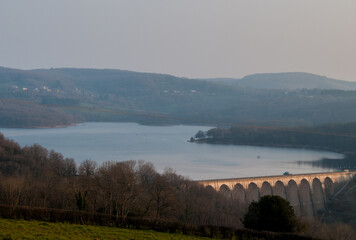 Fototapeta premium lac et barrage