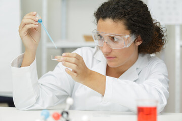 woman researcher in the lab