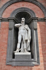 Fototapeta na wymiar Napoli - Statua di Gioacchino Murat sulla facciata di Palazzo Reale