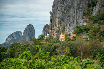 THAILAND LOPBURI WAT SUWAN KHIRI PIDOK