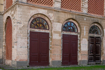 Fototapeta na wymiar two old doors in a building