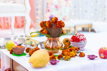 Obraz na płótnie Canvas Indian Hindu wedding reception ritual items close up
