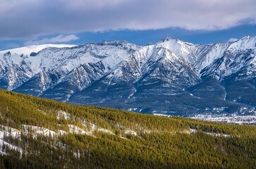 Fototapeta premium Winter Mountains In Canmore