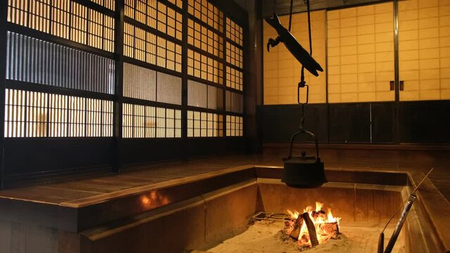 囲炉裏の炎
