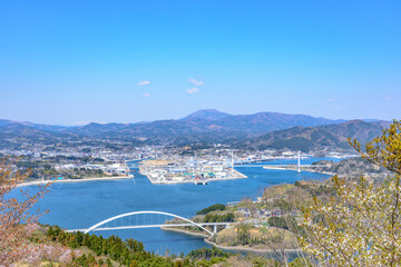 Naklejka premium 気仙沼 海と船と町と 