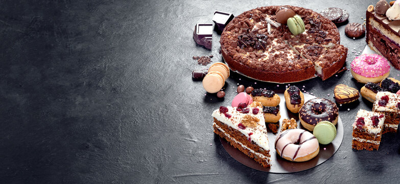 Kuchenbuffet Bilder – Durchsuchen 364,345 Archivfotos, Vektorgrafiken ...