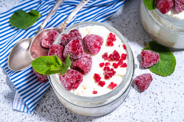 Overnight cheesecake oatmeal