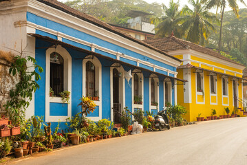 Vintage walls and windows windows of Goan houses in Fontainhas Panaji, Goa. Places to visit in Goa when on vacation. - obrazy, fototapety, plakaty