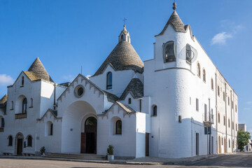ALBEROBELLO église San Antonio