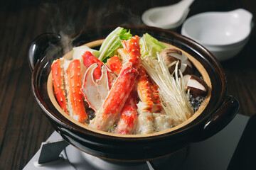 ずわい蟹の蟹鍋　Hot pot of red king crab