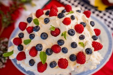 christmas pavlova in summertime in australia