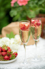 champagne glasses