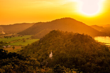 Natural background, high angle from the high mountains that can see the scenery around, the wind...