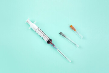 syringe needel transparent liquid injecting injection vaccine vaccination medicine mensure