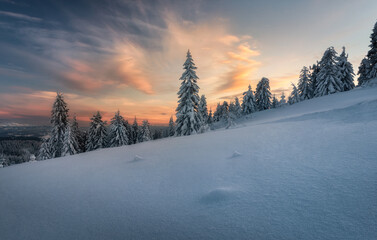 Beskidy zimą - obrazy, fototapety, plakaty