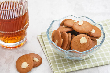 Chocolate cookies with almond topping, gluten free
