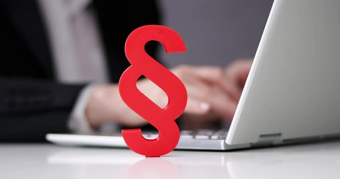 Paragraph Court Law Tech On Computer