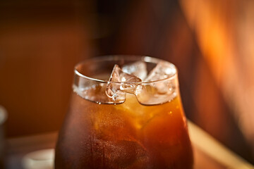 iced black coffee (iced americano)