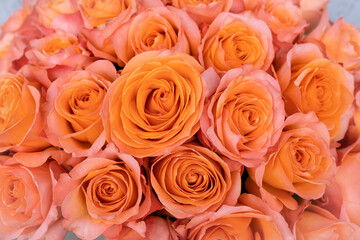 A bouquet of peach roses