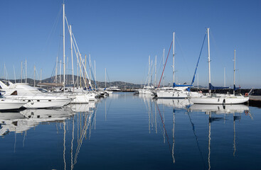 Obraz premium Dock port Cogolin yachts by the dock