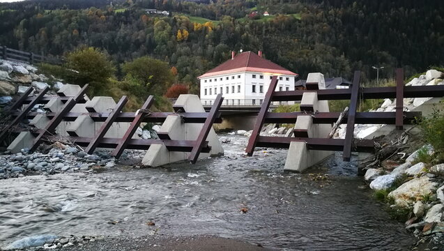 Grobholzrechen, Unwetter,  Bachverbau, Hochwasserschutz, Umweltschutz, 