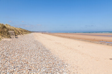 Omaha Beach in der Normandie nahe Colleville-sur-Mer, August 2022