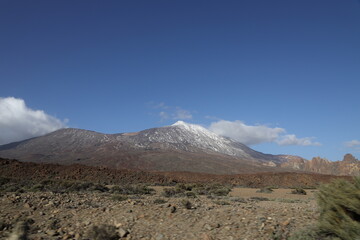 El Teide Im Dezember 2022 teilweise mit Schnee bedeckt