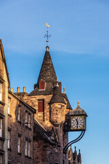 Obraz premium Türmchen mit Uhr in Edinburgh, Schottland