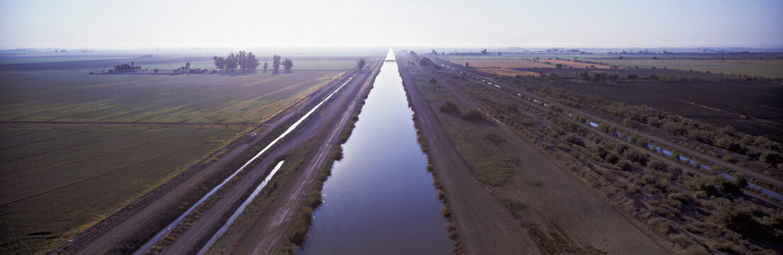 Imperial Valley, first major irrigation district in the western United States