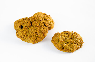 Galleta de avena en fondo blanco