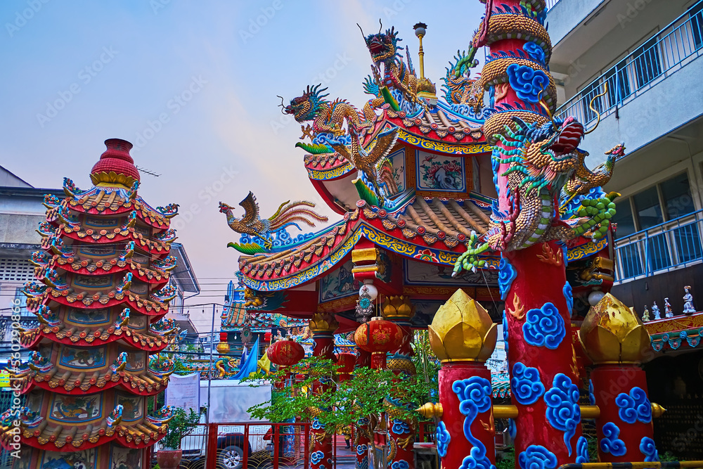 Poster Pagoda and Dragon Pillar of Pung Thao Kong Shrine, Chiang Mai, Thailand